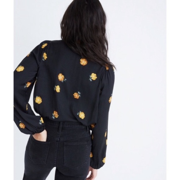 Madewell Floating Wrap Top in Black Floating Florets - Picture 3 of 6